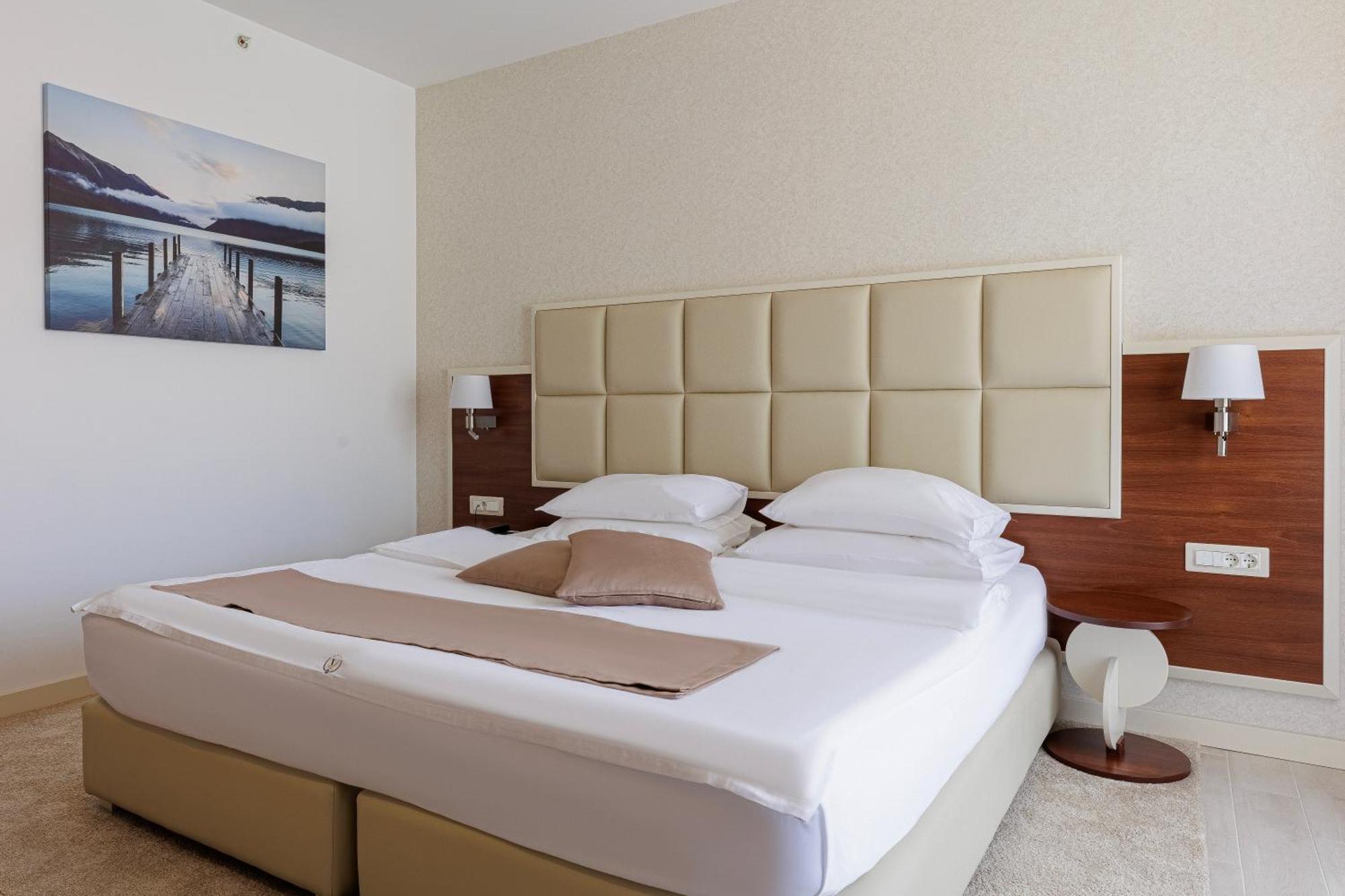 Kadmo Hotel