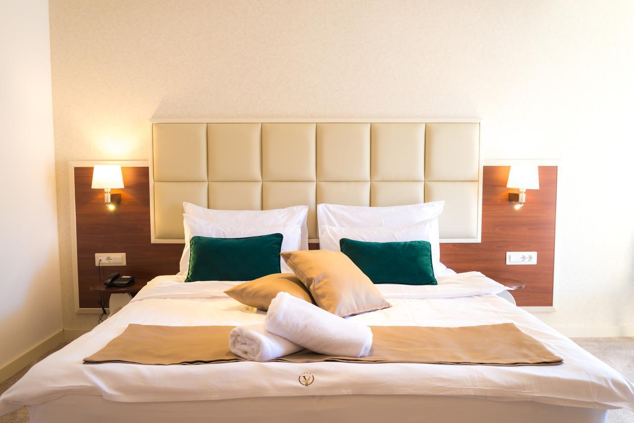 Kadmo Hotel