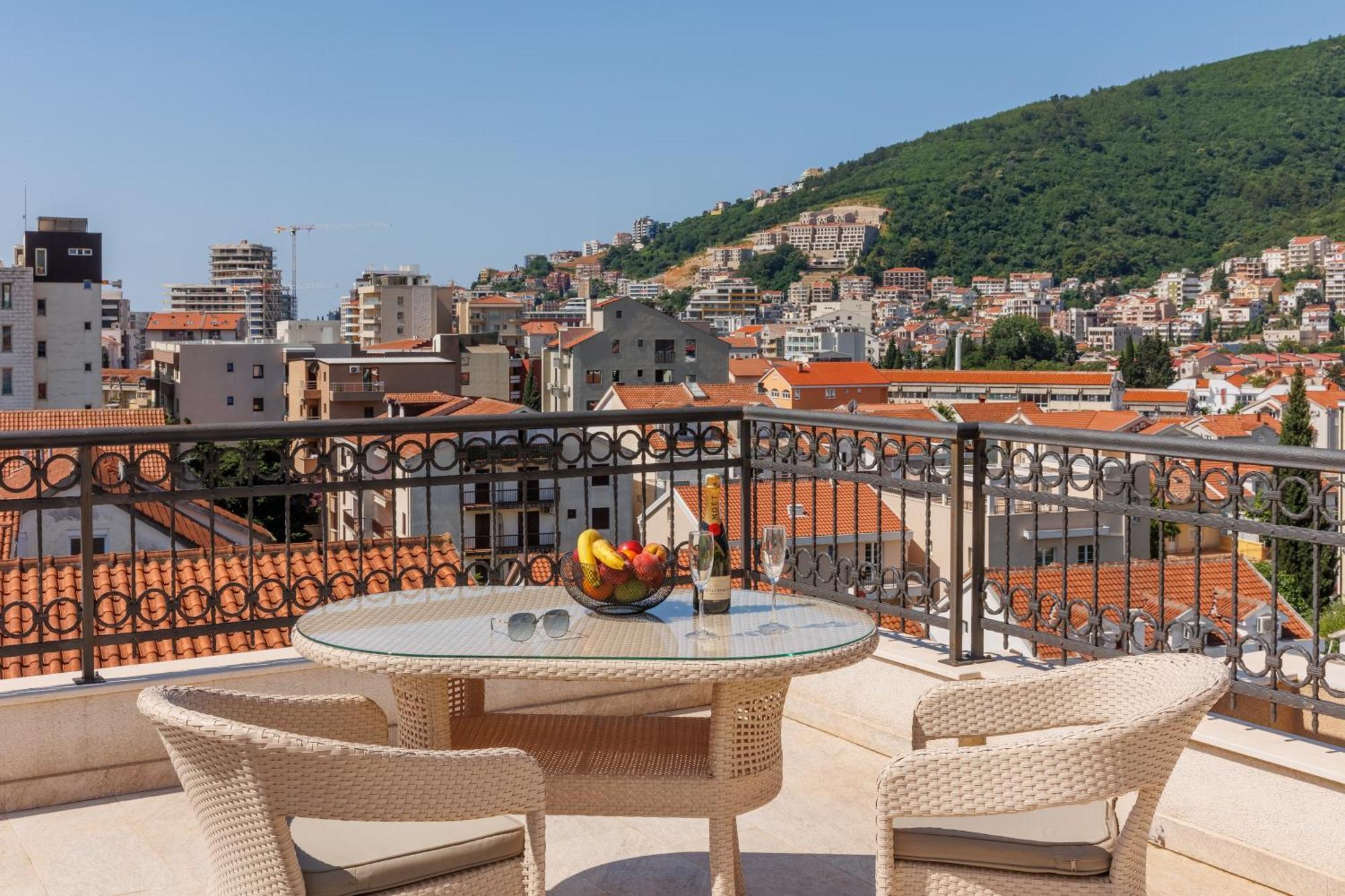Kadmo By Aycon 4* Budva